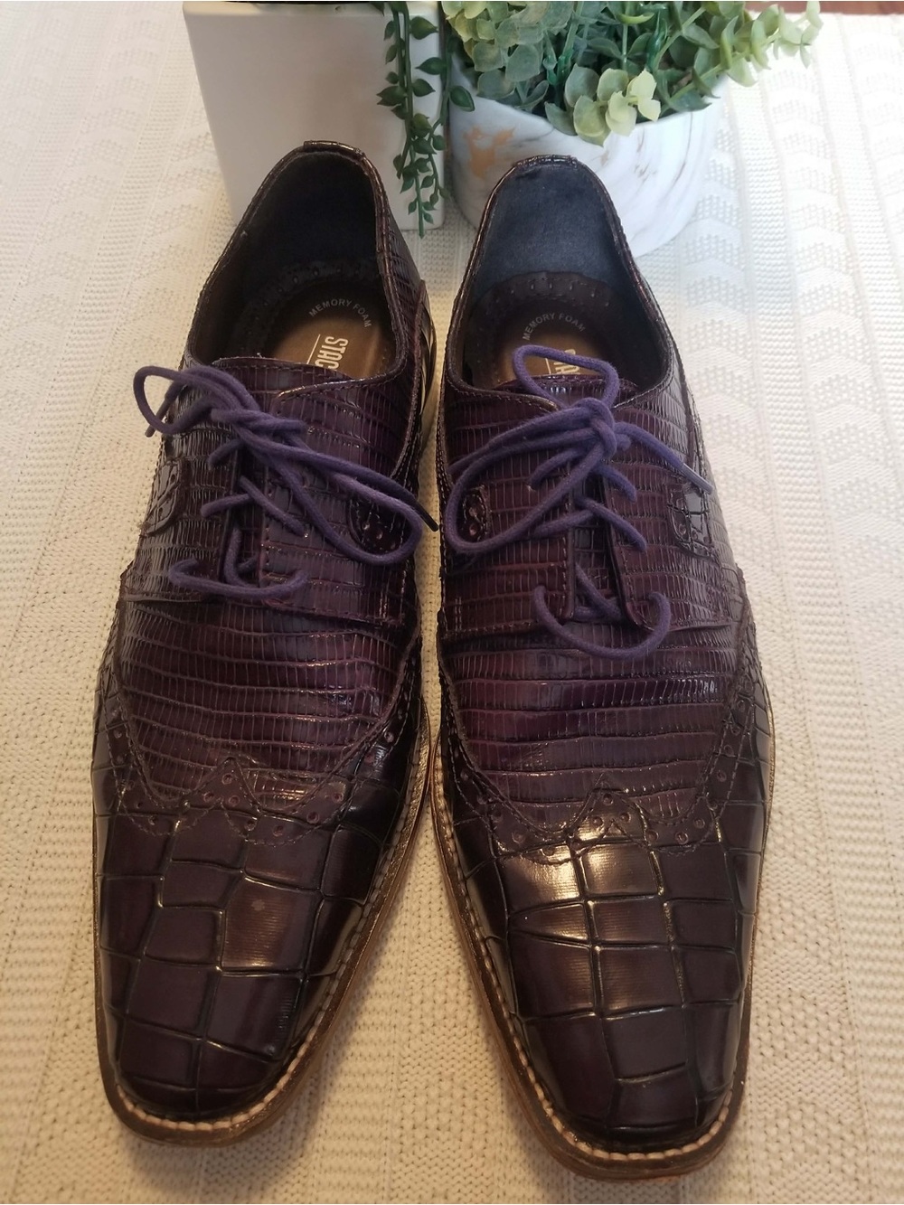 Stacy Adams Purple Croc-Embossed Leather Oxfords